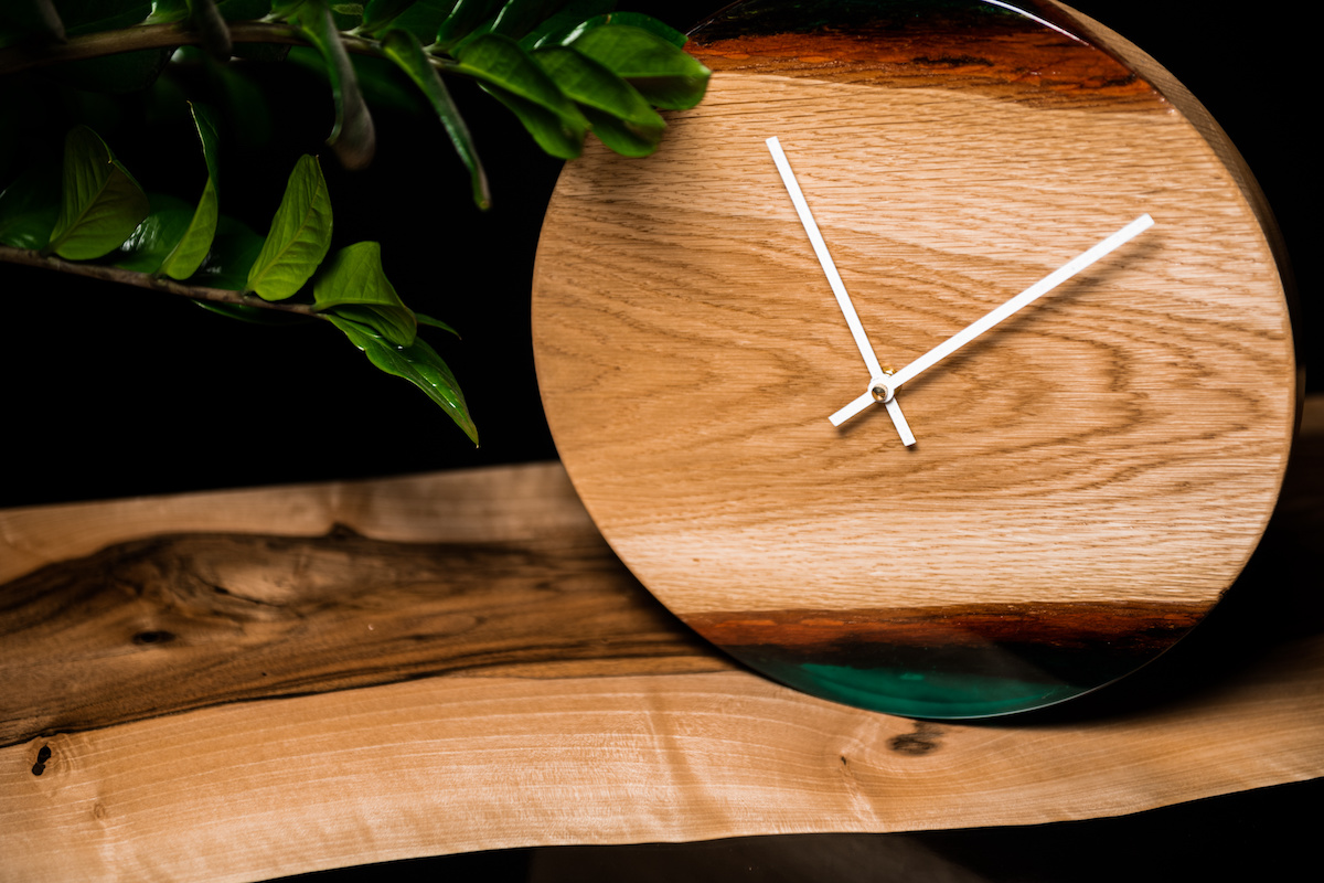 Turn Old Materials into a Beautiful Clock